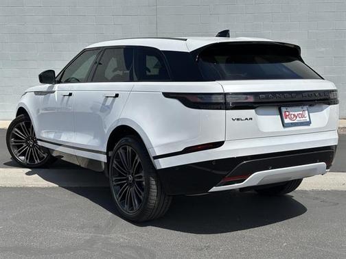 2026 Land Rover Range Rover Velar P400 Dynamic SE