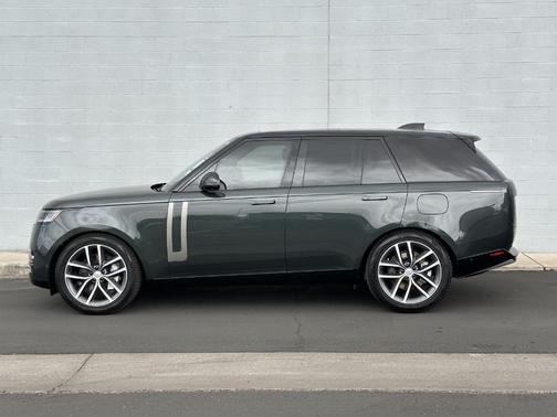 2025 Land Rover Range Rover P530 SE