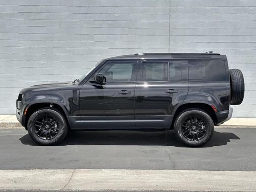 2025 Land Rover Defender P300