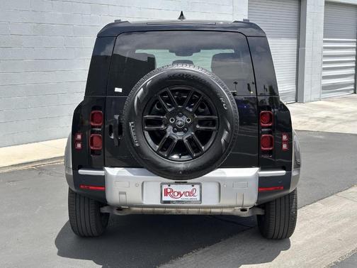 2025 Land Rover Defender P300