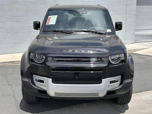 2025 Land Rover Defender P300