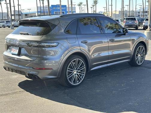 2021 Porsche Cayenne Turbo S