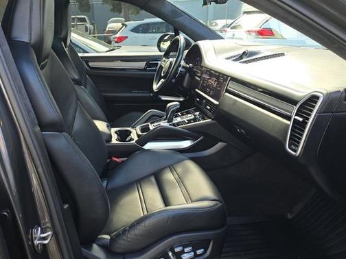 2021 Porsche Cayenne Turbo S