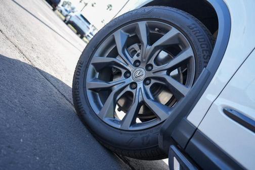 White 2024 Acura MDX A-Spec