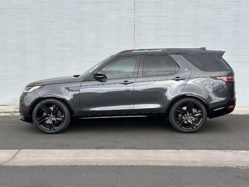 2025 Land Rover Discovery P360 Dynamic SE
