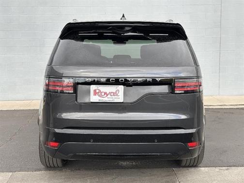 2025 Land Rover Discovery P360 Dynamic SE