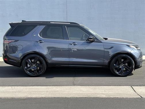 2025 Land Rover Discovery P360 Dynamic SE