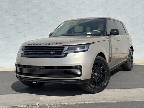 2025 Land Rover Range Rover P615 SV