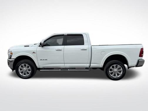2022 RAM 2500 Laramie Crew Cab 4x4 6'4' Box