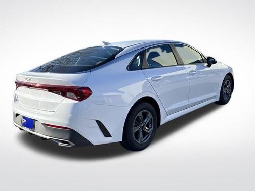 2022 Kia K5 LX