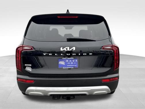2022 Kia Telluride LX
