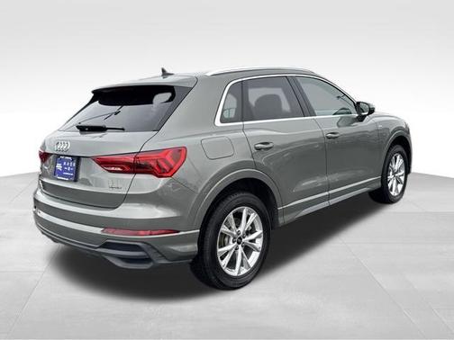 2023 Audi Q3 Premium 45 TFSI S line quattro Tiptronic