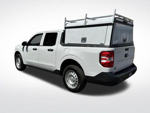 Oxford White 2025 Ford Maverick XL