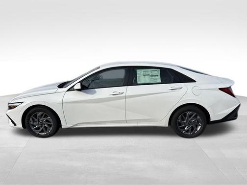 2026 Hyundai ELANTRA HEV Blue