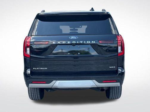 Agate Black Metallic 2025 Ford Expedition Max Platinum