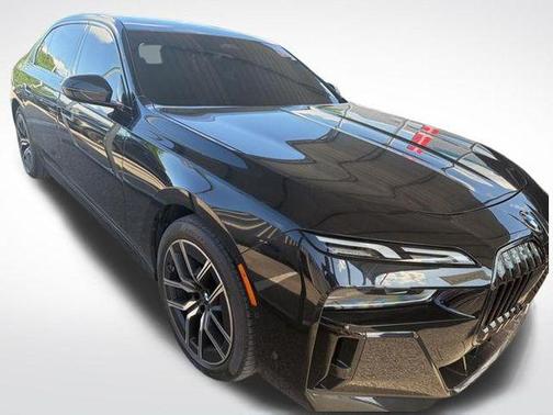 Black Sapphire Metallic 2023 BMW 740 i