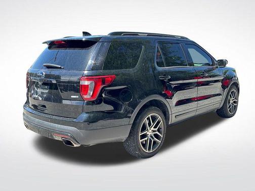 White Platinum Metallic Tri-Coat 2017 Ford Explorer sport