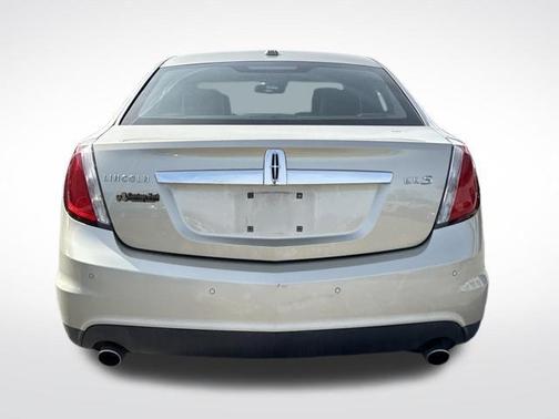 2010 Lincoln MKS Base