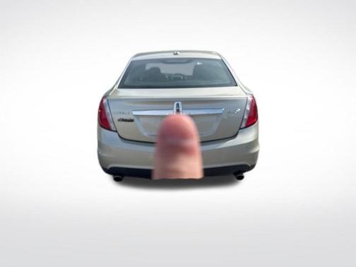 2010 Lincoln MKS Base