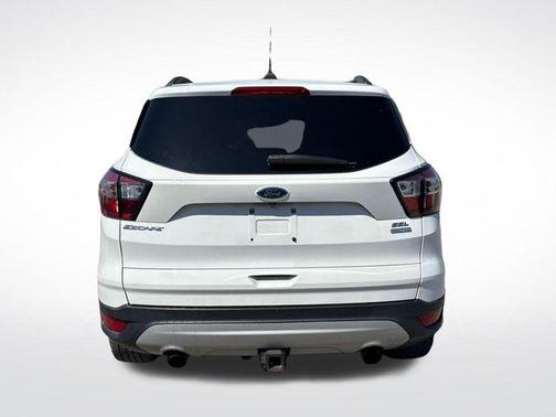 Oxford White 2018 Ford Escape SEL