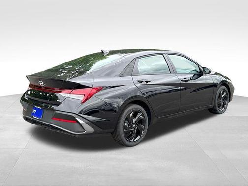 Abyss Black 2026 Hyundai ELANTRA HEV SEL Sport