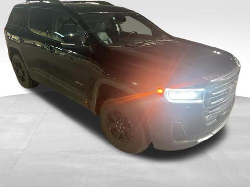 2022 GMC Acadia AWD AT4