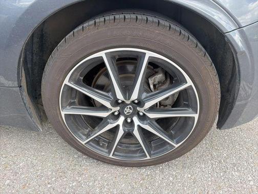 Pavement 2023 Toyota GR86 Base
