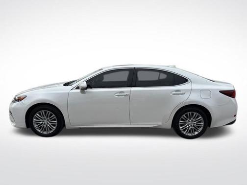 2017 Lexus ES 350 Base