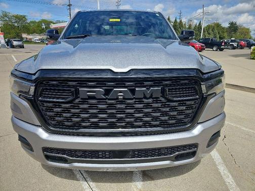 Billet Silver Metallic Clearcoat 2025 RAM 1500 Big Horn/Lone Star