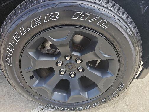 Billet Silver Metallic Clearcoat 2025 RAM 1500 Big Horn/Lone Star