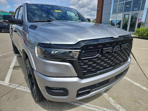 Billet Silver Metallic Clearcoat 2025 RAM 1500 Big Horn/Lone Star