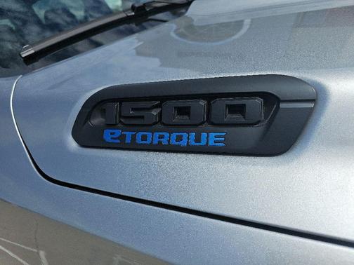 Billet Silver Metallic Clearcoat 2025 RAM 1500 Big Horn/Lone Star