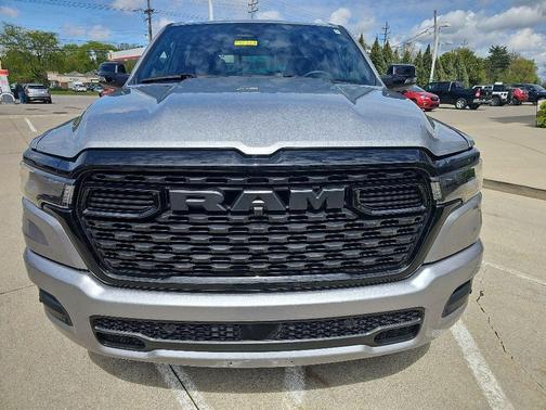Billet Silver Metallic Clearcoat 2025 RAM 1500 Big Horn/Lone Star