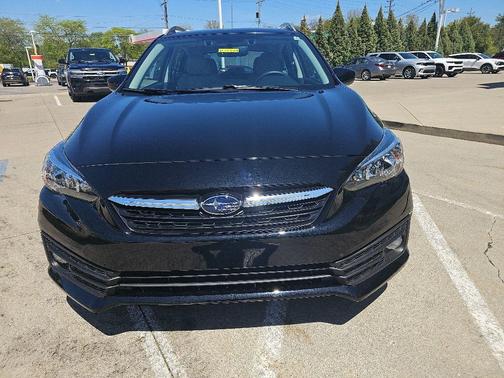 Crystal Black Silica 2021 Subaru Impreza 2.0i Premium