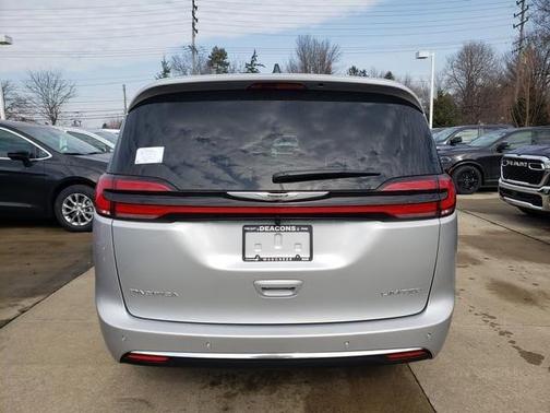 2026 Chrysler Pacifica Limited
