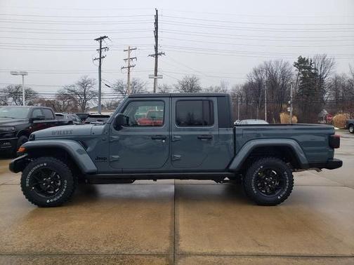 2026 Jeep Gladiator Sport