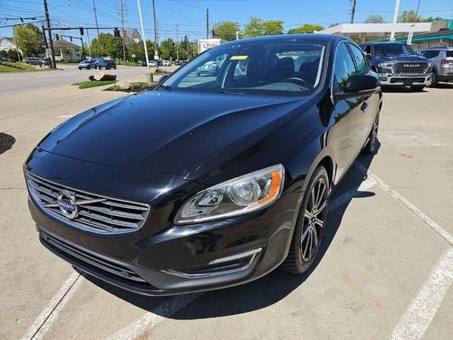 Onyx Black Metallic 2016 Volvo S60 Inscription T5 Drive-E Premier