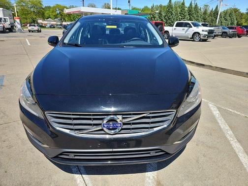 Onyx Black Metallic 2016 Volvo S60 Inscription T5 Drive-E Premier