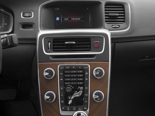 Onyx Black Metallic 2016 Volvo S60 Inscription T5 Drive-E Premier
