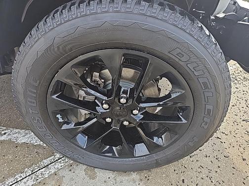 Bright White Clearcoat 2022 Jeep Gladiator Overland