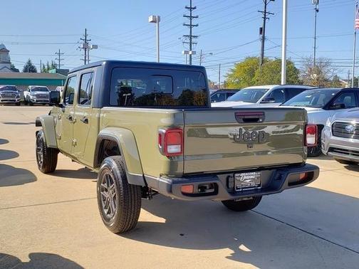 2025 Jeep Gladiator Sport