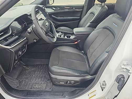 2024 Jeep Grand Cherokee 4xe Trailhawk