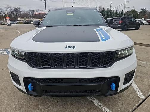 2024 Jeep Grand Cherokee 4xe Trailhawk
