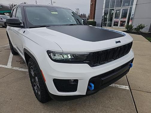 2024 Jeep Grand Cherokee 4xe Trailhawk