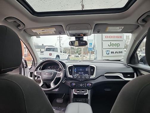 2023 GMC Terrain SLE