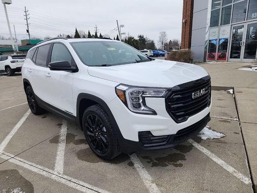 2023 GMC Terrain SLE