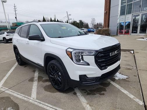 2023 GMC Terrain SLE