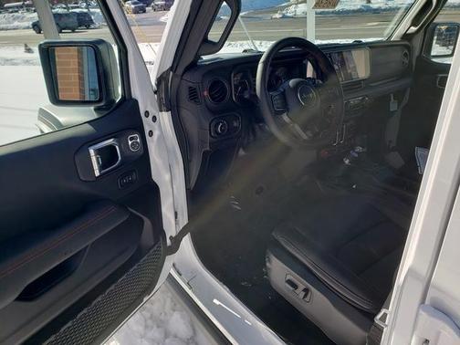 Bright White Clearcoat 2026 Jeep Wrangler 392