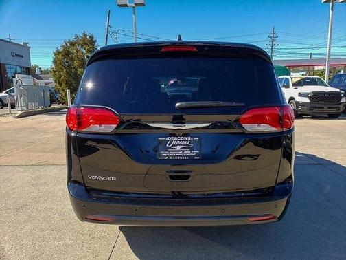 2026 Chrysler Voyager LX