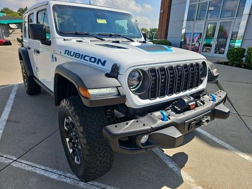 Bright White Clearcoat 2024 Jeep Wrangler 4xe Rubicon